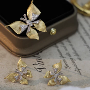 Aazuo 18K זהב צהוב יהלומים אמיתיים יוקרה Jewerly להגדיר עגיל שרשרת מוכשר לנשים אירוסין הילה anillos mujer מסיבה