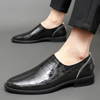 2023 בסגנון בריטי גברים נעלי אוקספורד קלאסיות תחרה Brocue גברים אופנה שמלת מסיבת נעליים באיכות גבוהה נעלי עור אמיתי