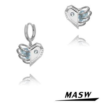 MASW עיצוב מקורי באיכות גבוהה בצורת לב חלול כחול פנינה עגילים אסימטרי אישיות עגילים מסיבת בנות מתנה